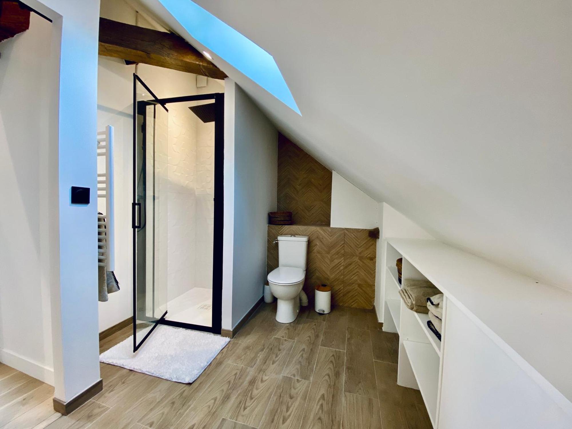 Velvet - Best Keys - Maison Duplex Elegante - Plein Centre Ville - Deco Minimaliste & Cosy - Literie Haut De Gamme - 2 Chambres Separees - Lit Queen Size & 1 Canape Convertible - Smart Tv - Wifi Fibre - Check-In Autonome 桑斯 外观 照片