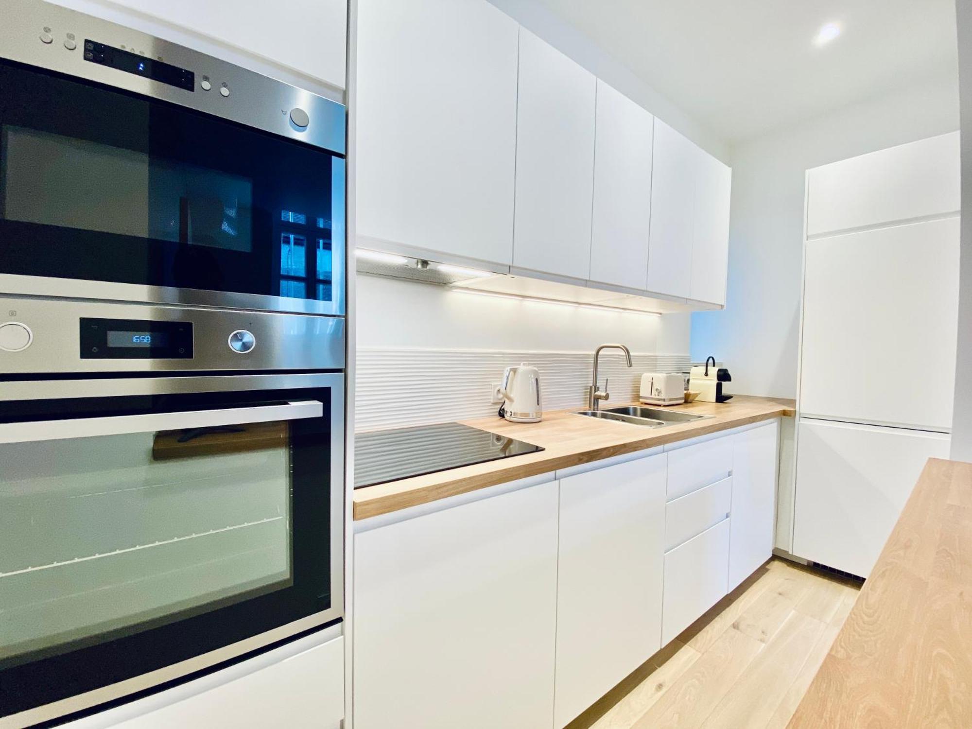 Velvet - Best Keys - Maison Duplex Elegante - Plein Centre Ville - Deco Minimaliste & Cosy - Literie Haut De Gamme - 2 Chambres Separees - Lit Queen Size & 1 Canape Convertible - Smart Tv - Wifi Fibre - Check-In Autonome 桑斯 外观 照片
